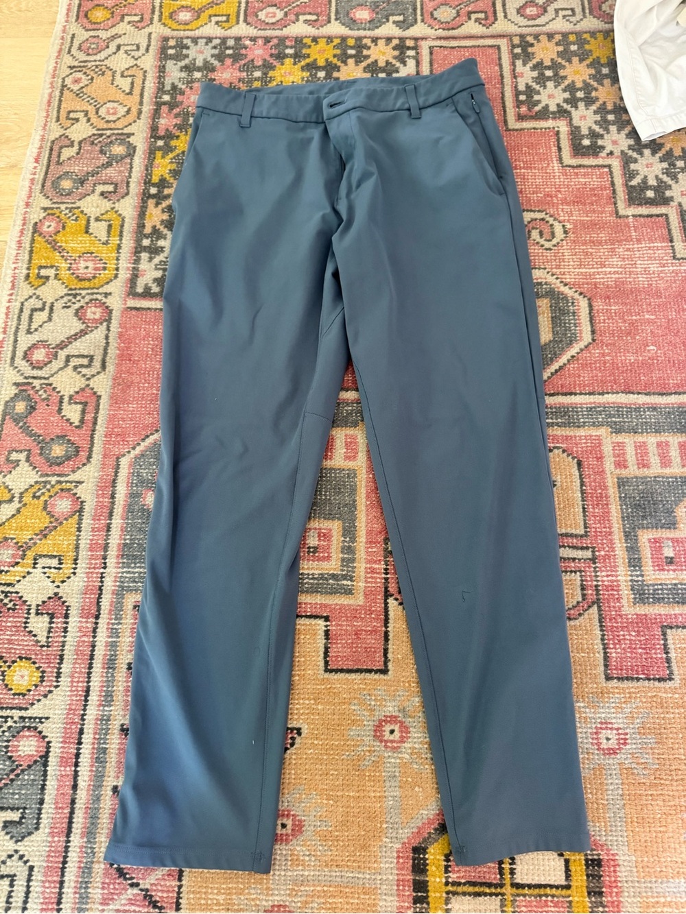 lululemon athletica Men's commission pant classic Blue 34 inch